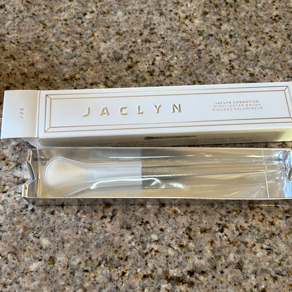 Jaclyn cosmetics